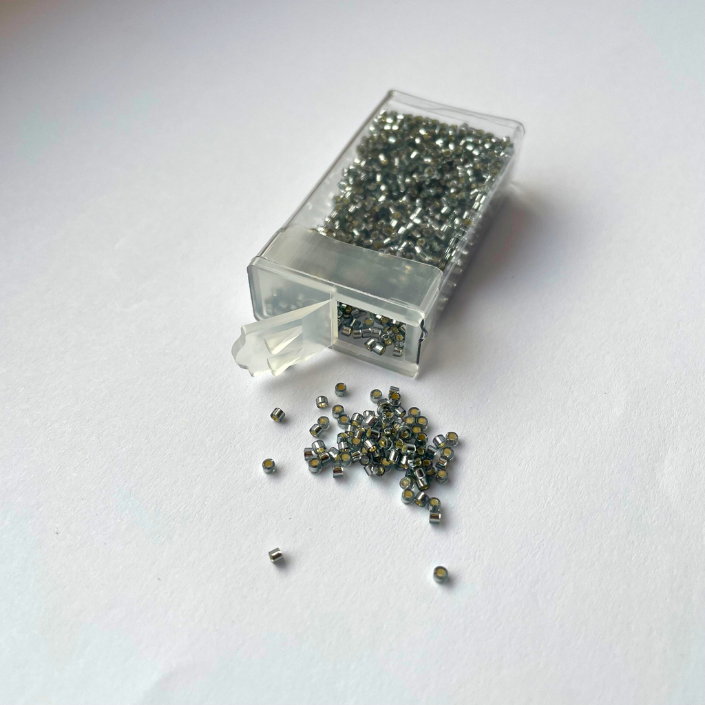 Miyuki Delica seemnehelmed 11/0 säravhall