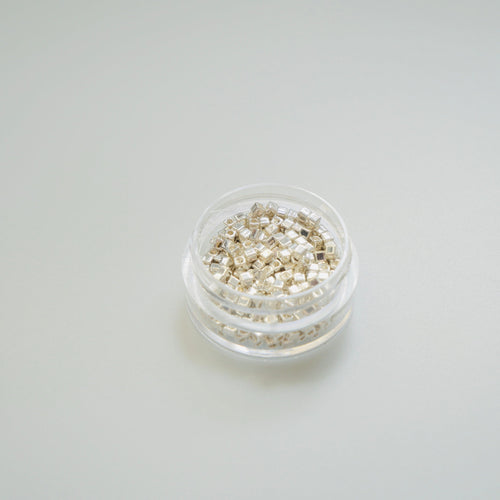 miyuki-cube-Bright-Sterling-Plated-helmed