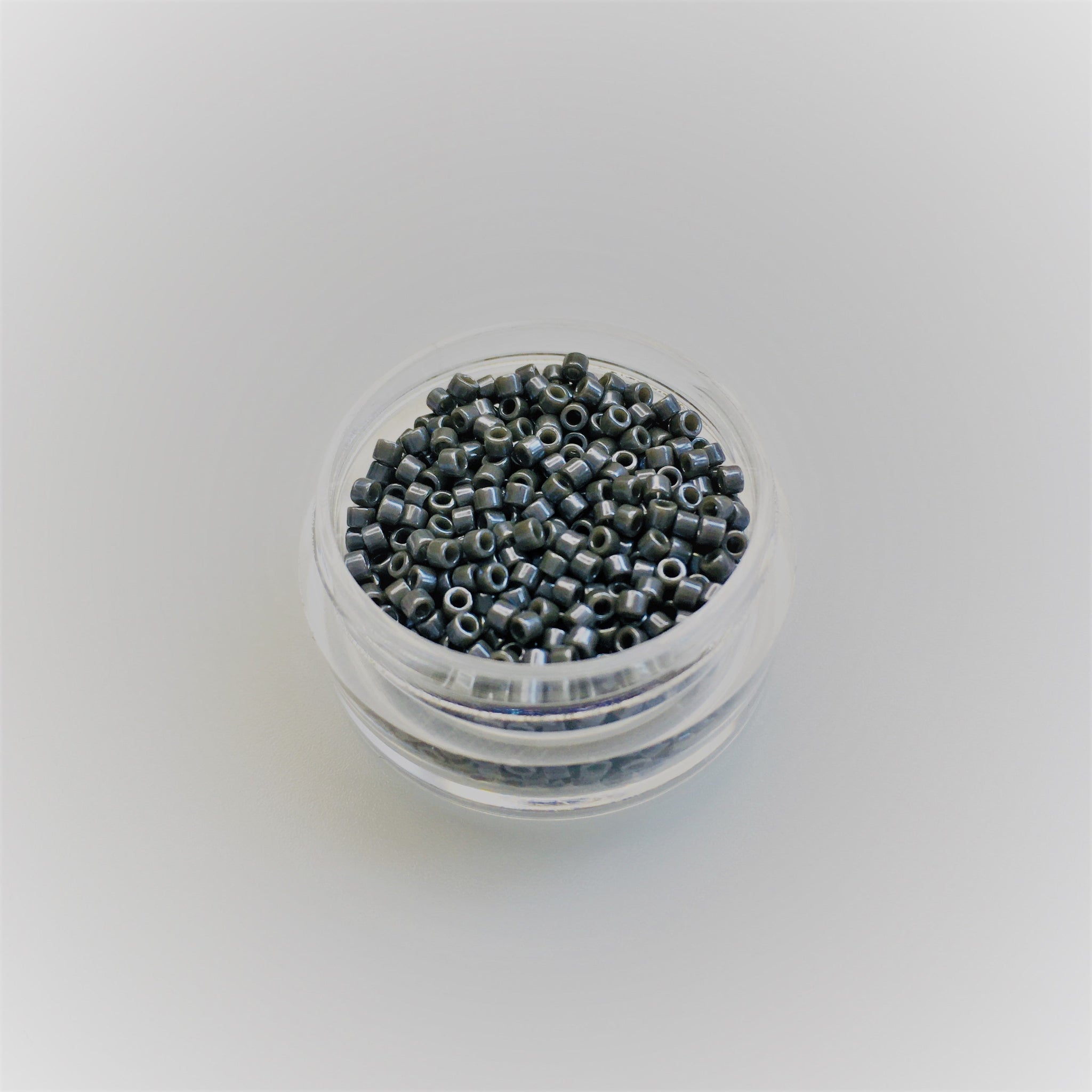 miyuki-delica-11-0-db-268-labipaistmatu_suitsuhall-seemnehelmed