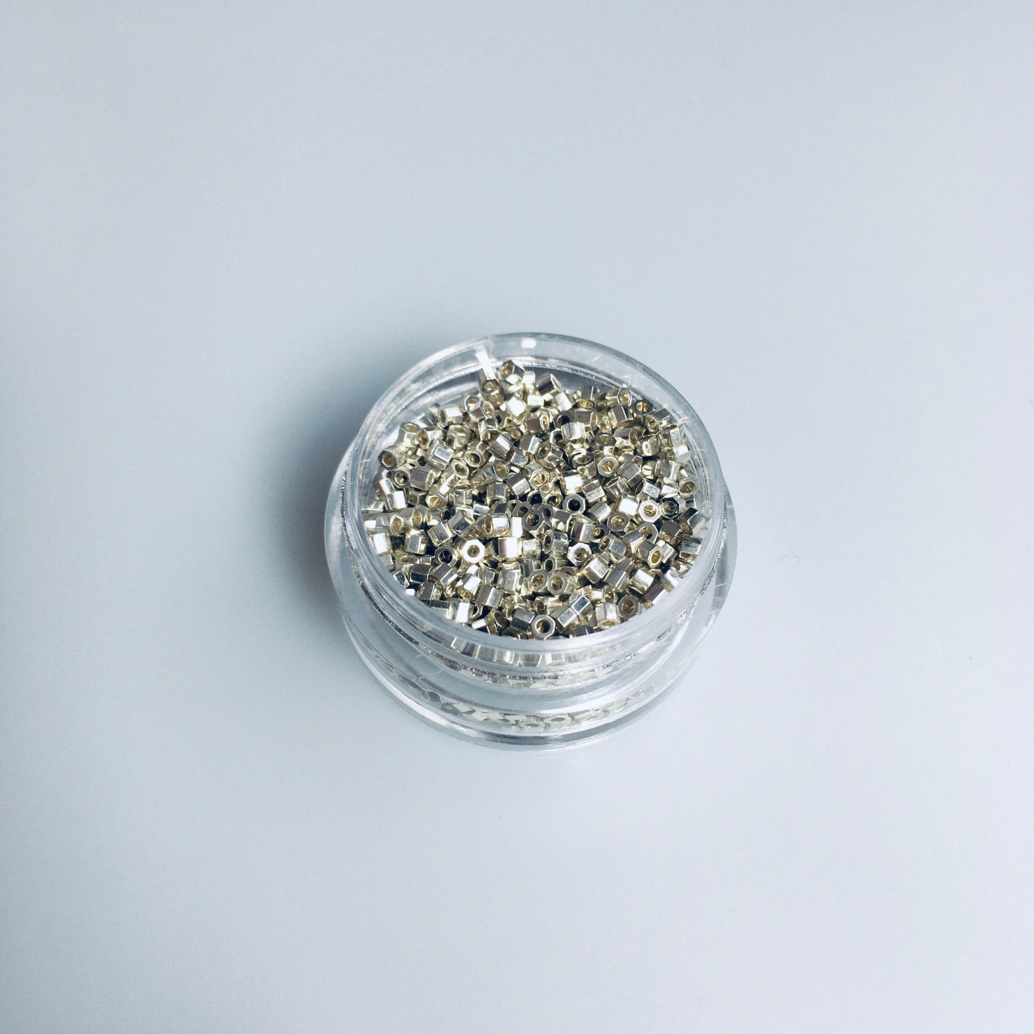 Miyuki-Cut-Delica-helmed