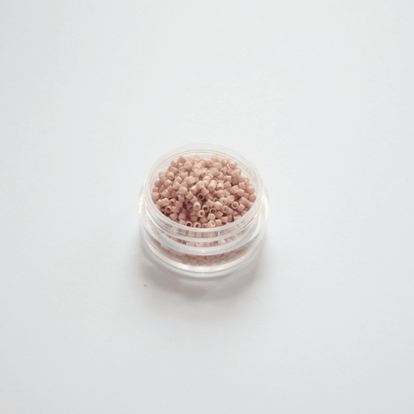 Miyuki Delica 11/0 DB-1495 Opaque Pink Champagne šampanjaroosad silinderhelmed 5g pakendis