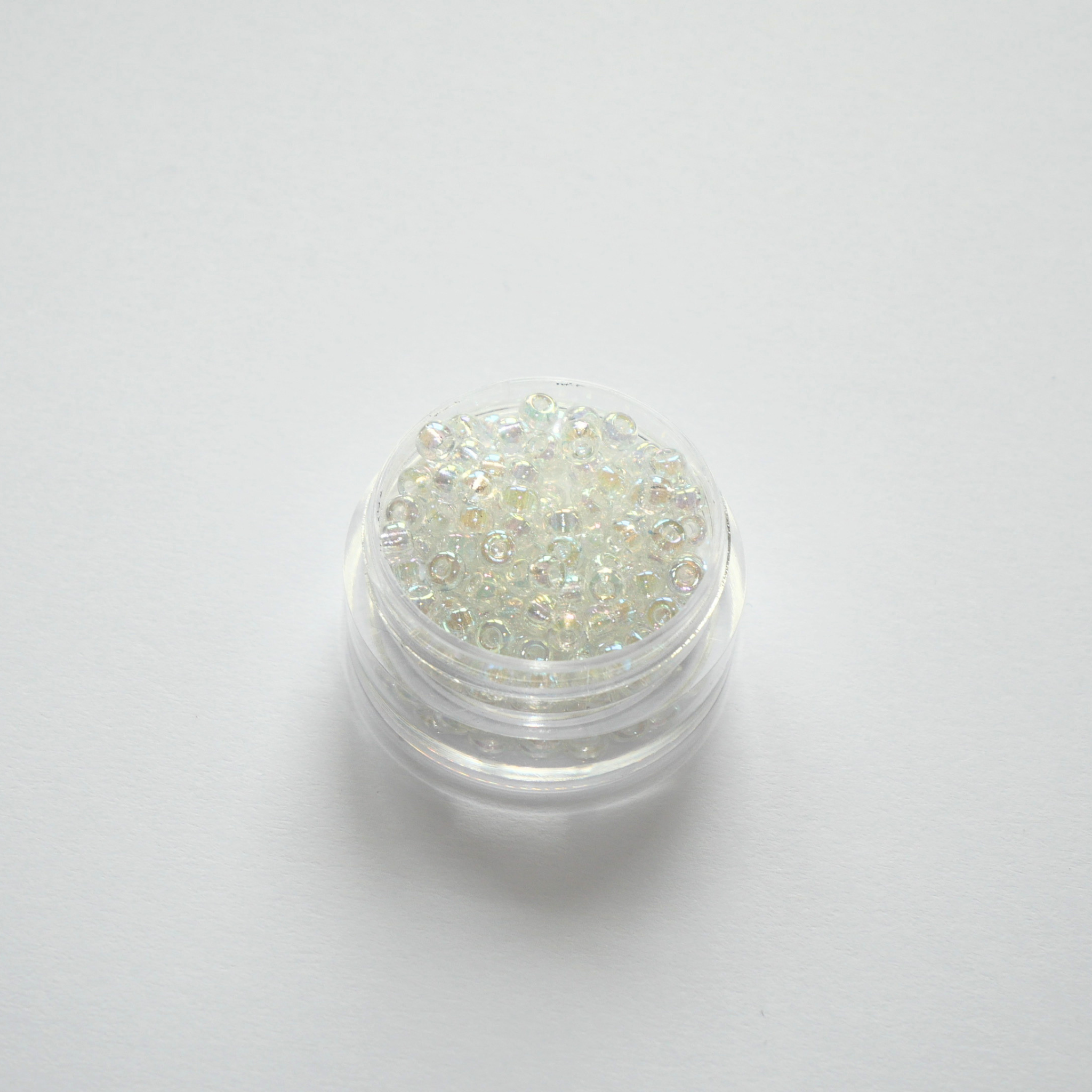 Miyuki Rocailles 8/0 250 Crystal AB läbipaistvad kristalltooniga seemnehelmed 5g pakendis
