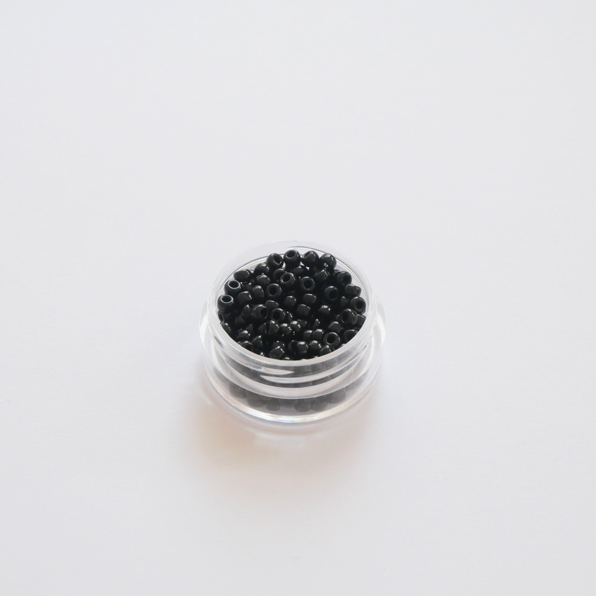 Miyuki Seed beads 8/0 401 Black läikivad mustad seemnehelmed 5g pakendis