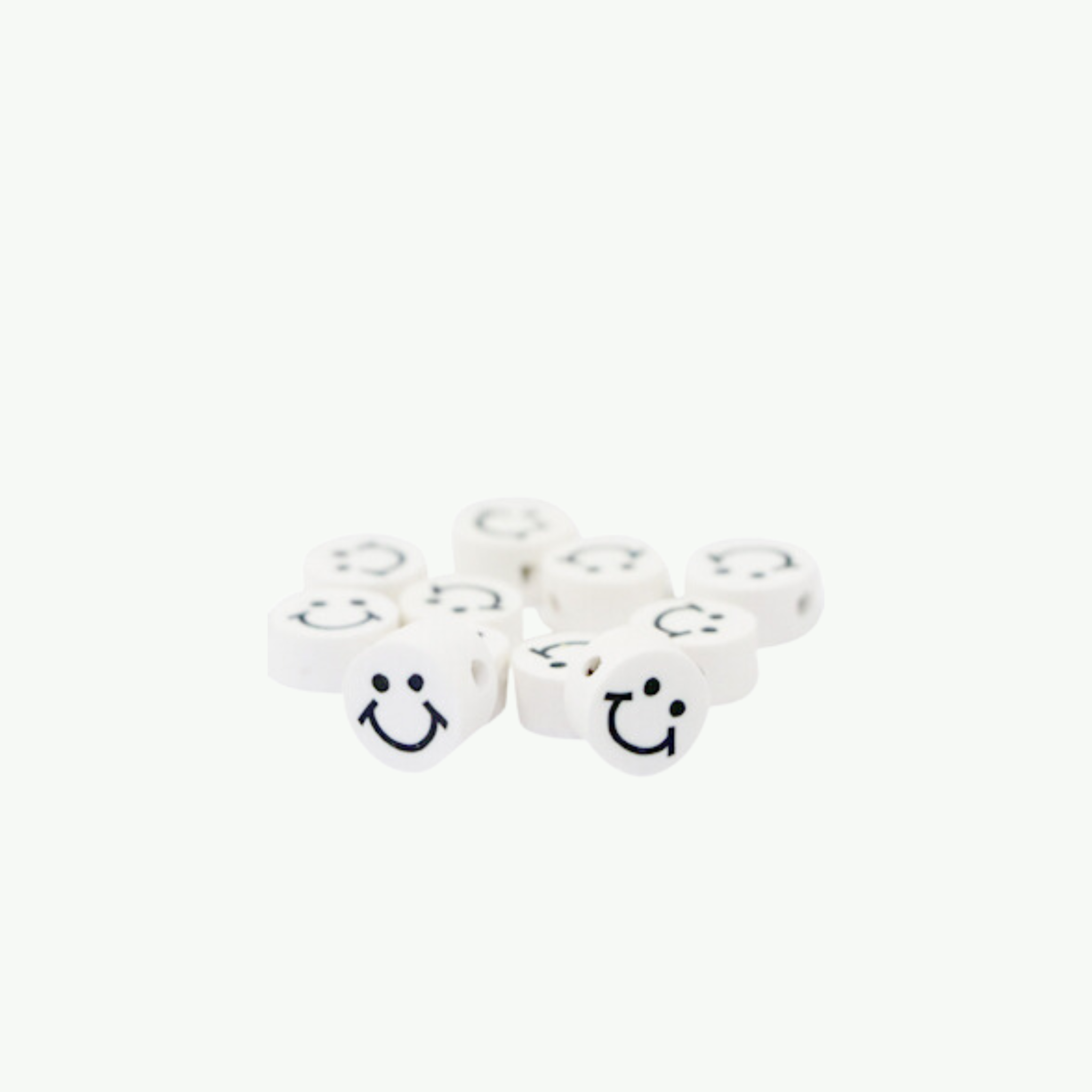 Valge 10 mm naerunäoga polümeerhelmes, ava umbes 2,3 mm