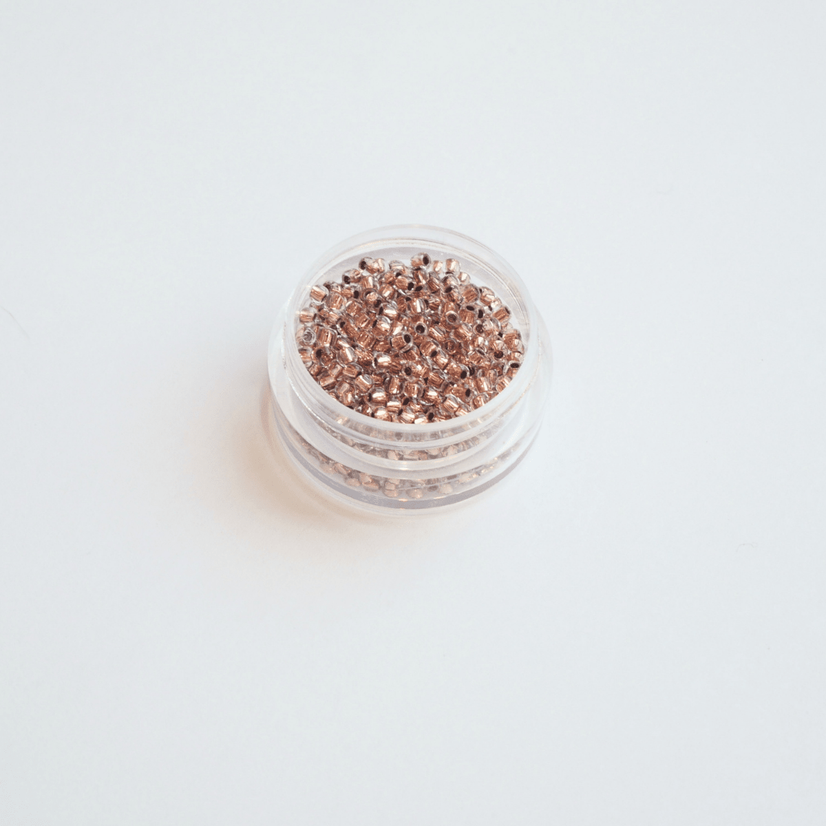 TOHO Rocaille 11/0 740, 5 g TOHO BEADS- EHTE RUUM