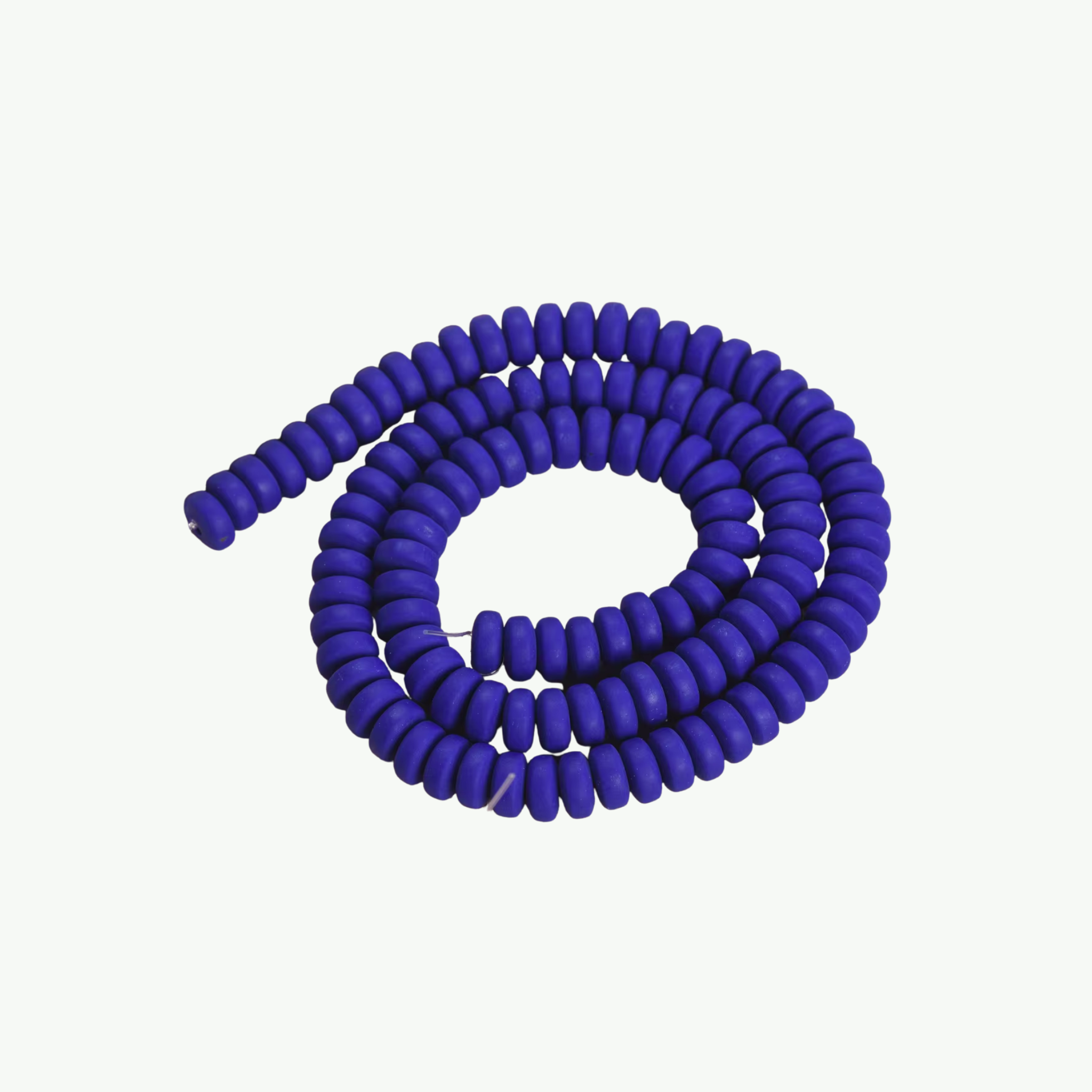 Sügavsinised lamedad polümeerhelmed 7 × 3 mm